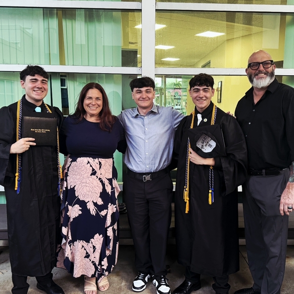 Meet your Posher, Tara - Picture 3 of 9